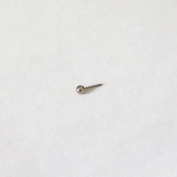 White gold threadless ball - Picture 1 of 4